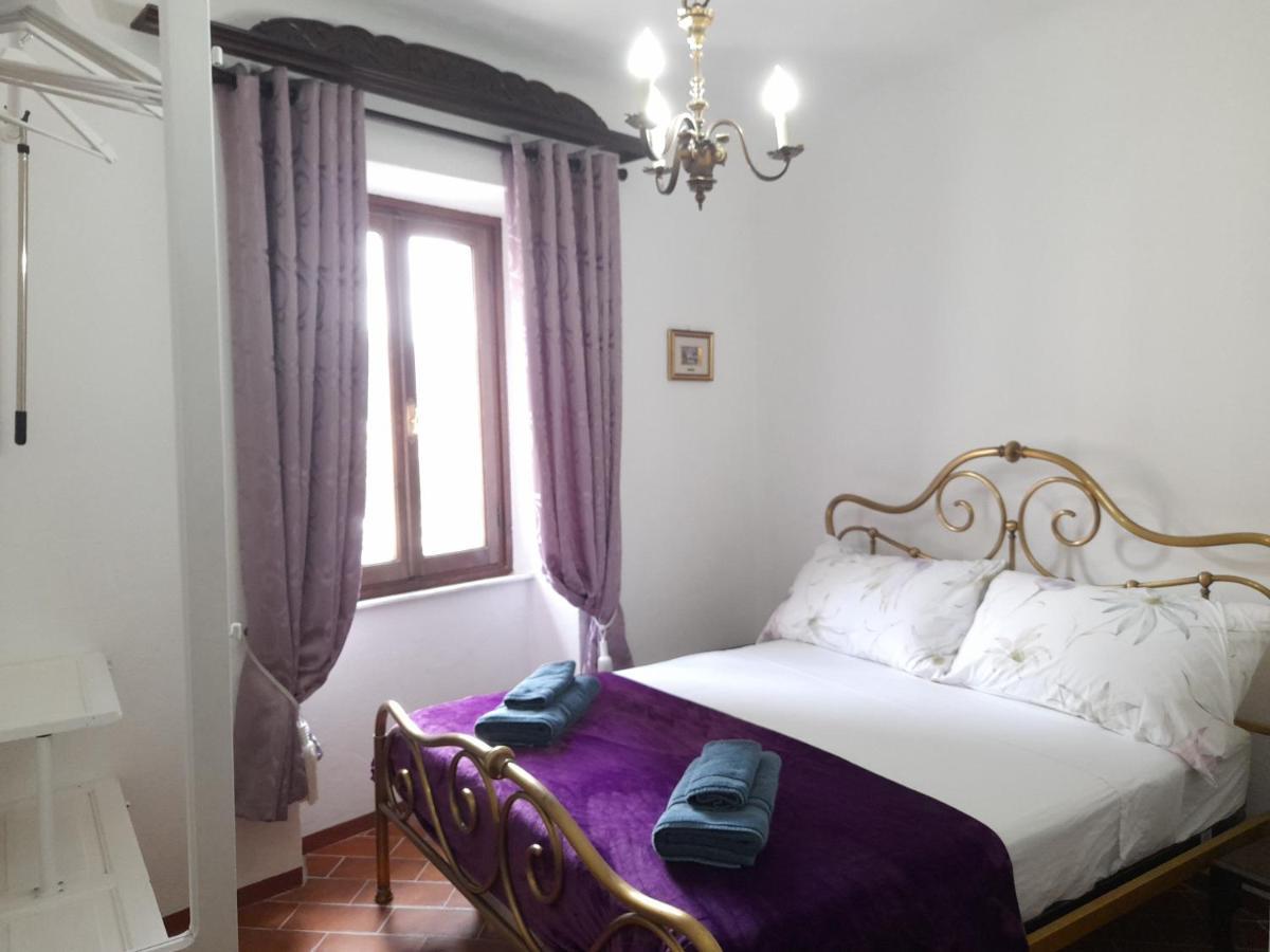 Monti Guesthouse Monti di Licciana Nardi 外观 照片