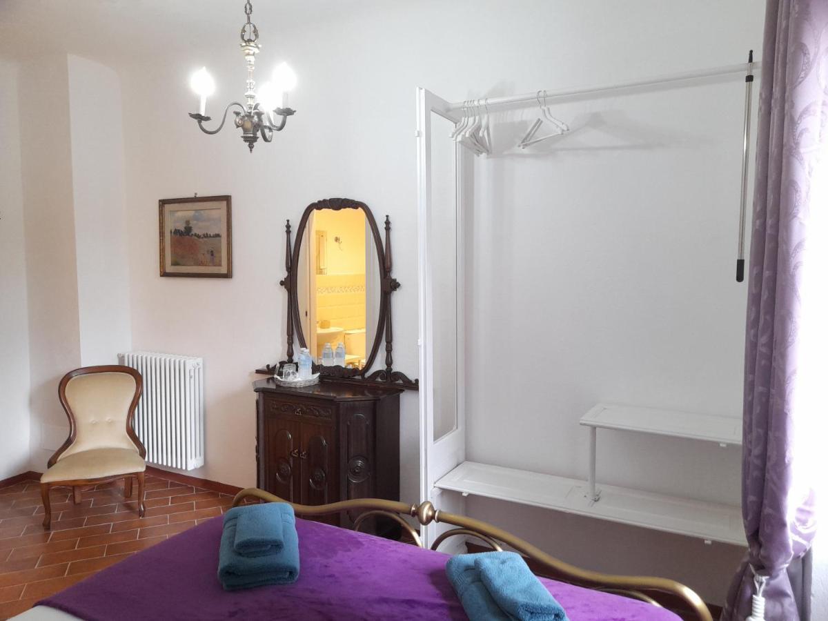 Monti Guesthouse Monti di Licciana Nardi 外观 照片